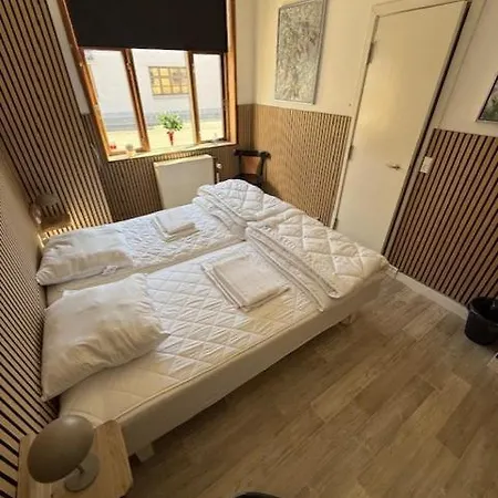 Folsted - Vaerelse 100 Med Eget Badevaerelse Og Fri Parkering Bindslev