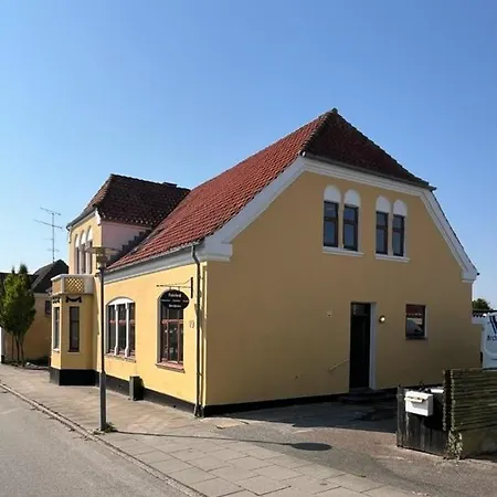 Folsted - Vaerelse 100 Med Eget Badevaerelse Og Fri Parkering *
